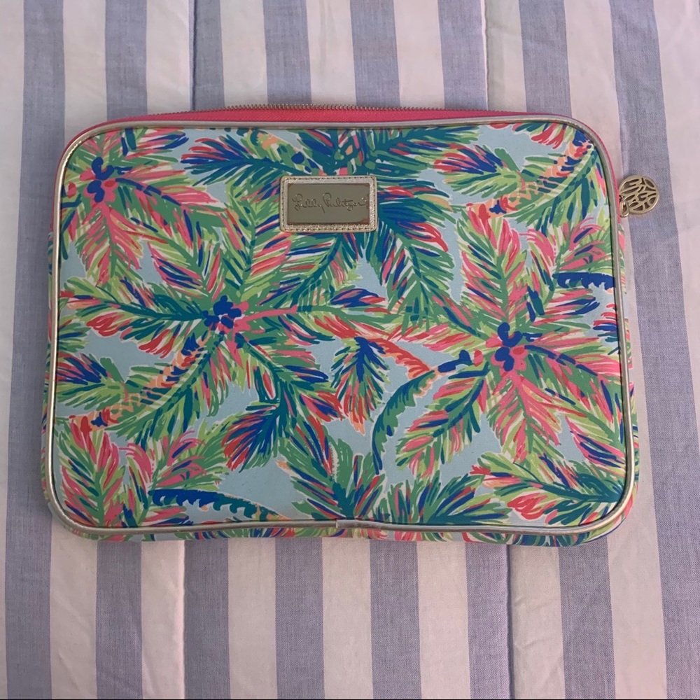 Lilly Pulitzer Electronic Sleeve!